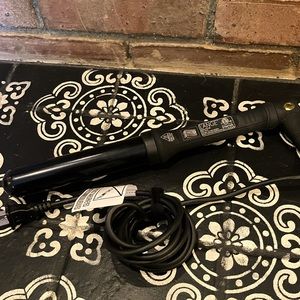L’ange Barrel Curling Wand Iron